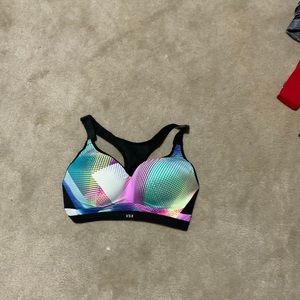 Victoria’s Secret  32ddd sports bra